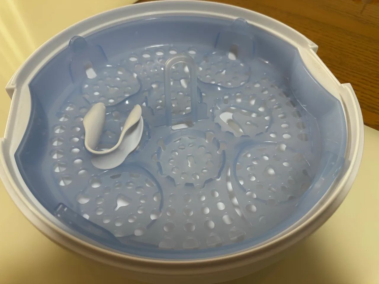 Esterilizador de mamadeiras e chupetas microondas Philips Avent - Foto 4