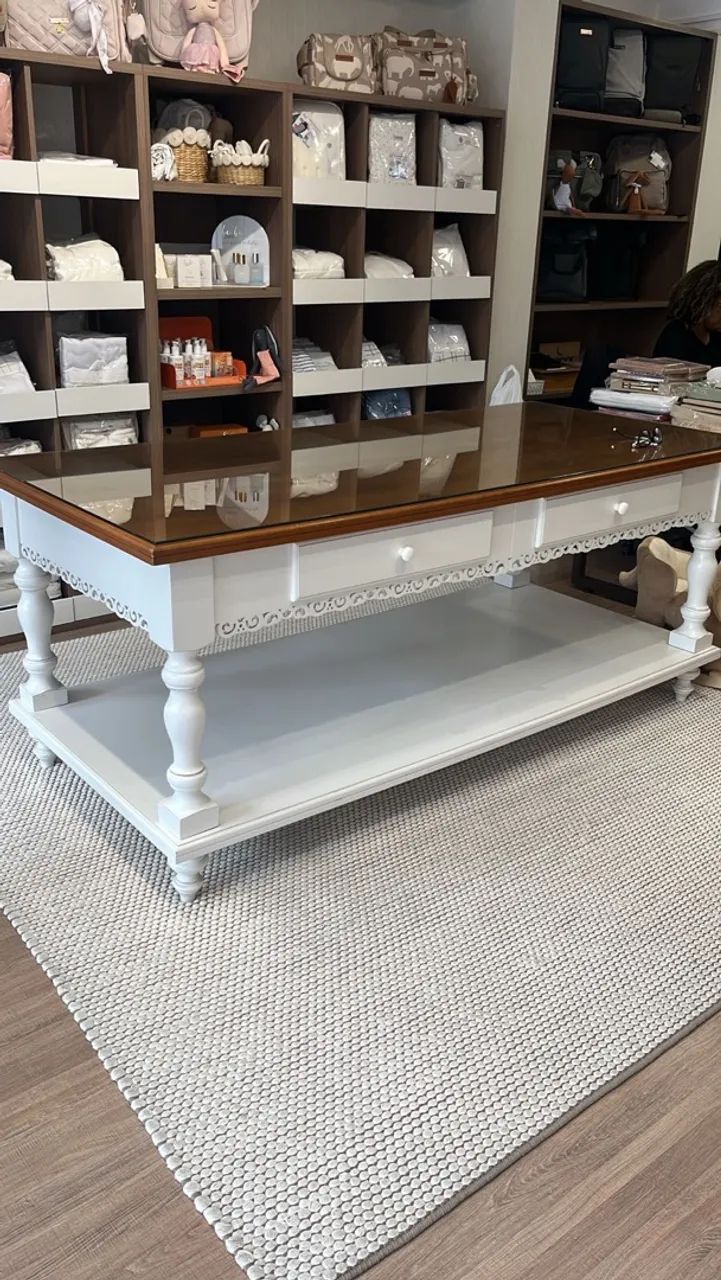 Mesa provençal madeira maciça 