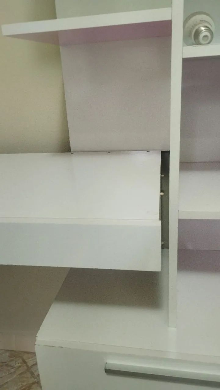 Mesa de computador branca - Foto 4