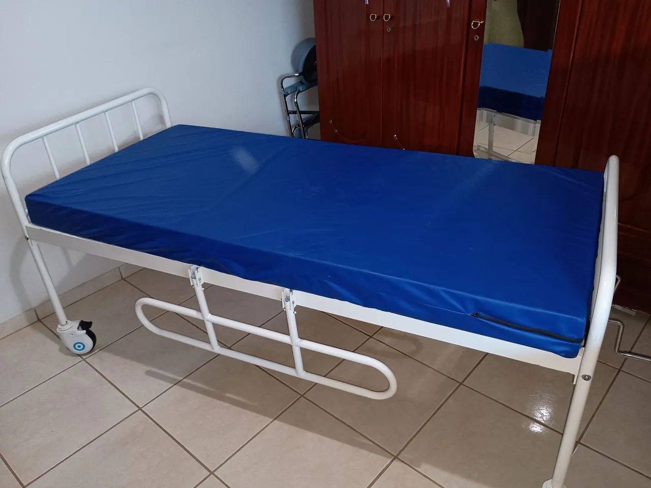 CAMA HOSPITALAR SUPER CONSERVADA  - Foto 4
