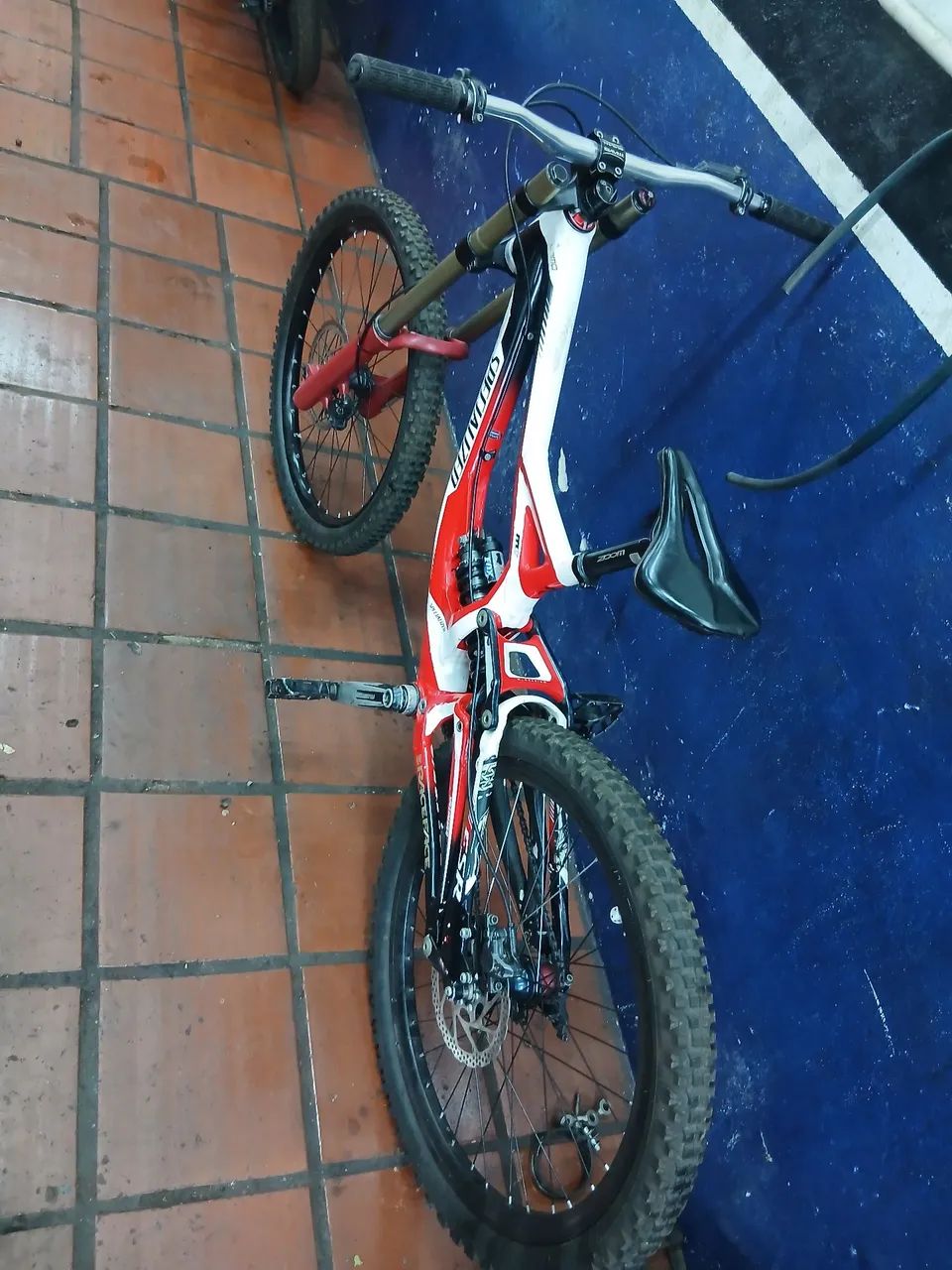 Specialized demo 8 2012 - Foto 3
