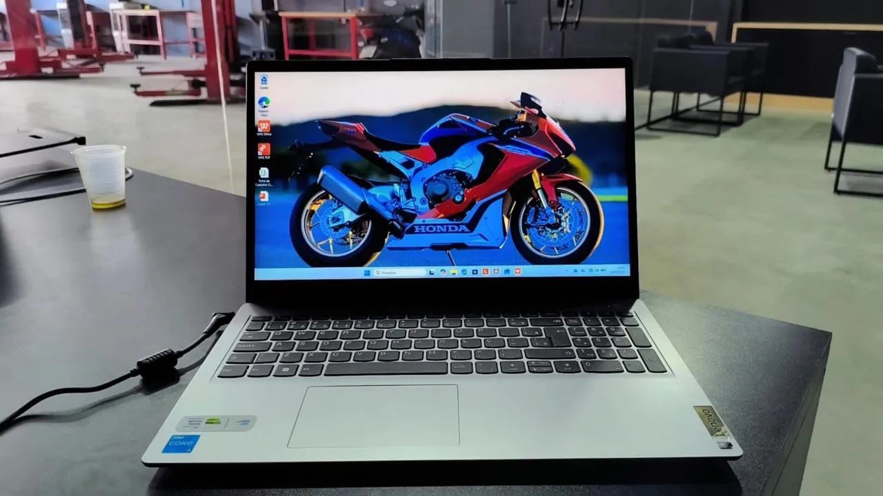 Notebook Marca Lenovo  - Foto 2