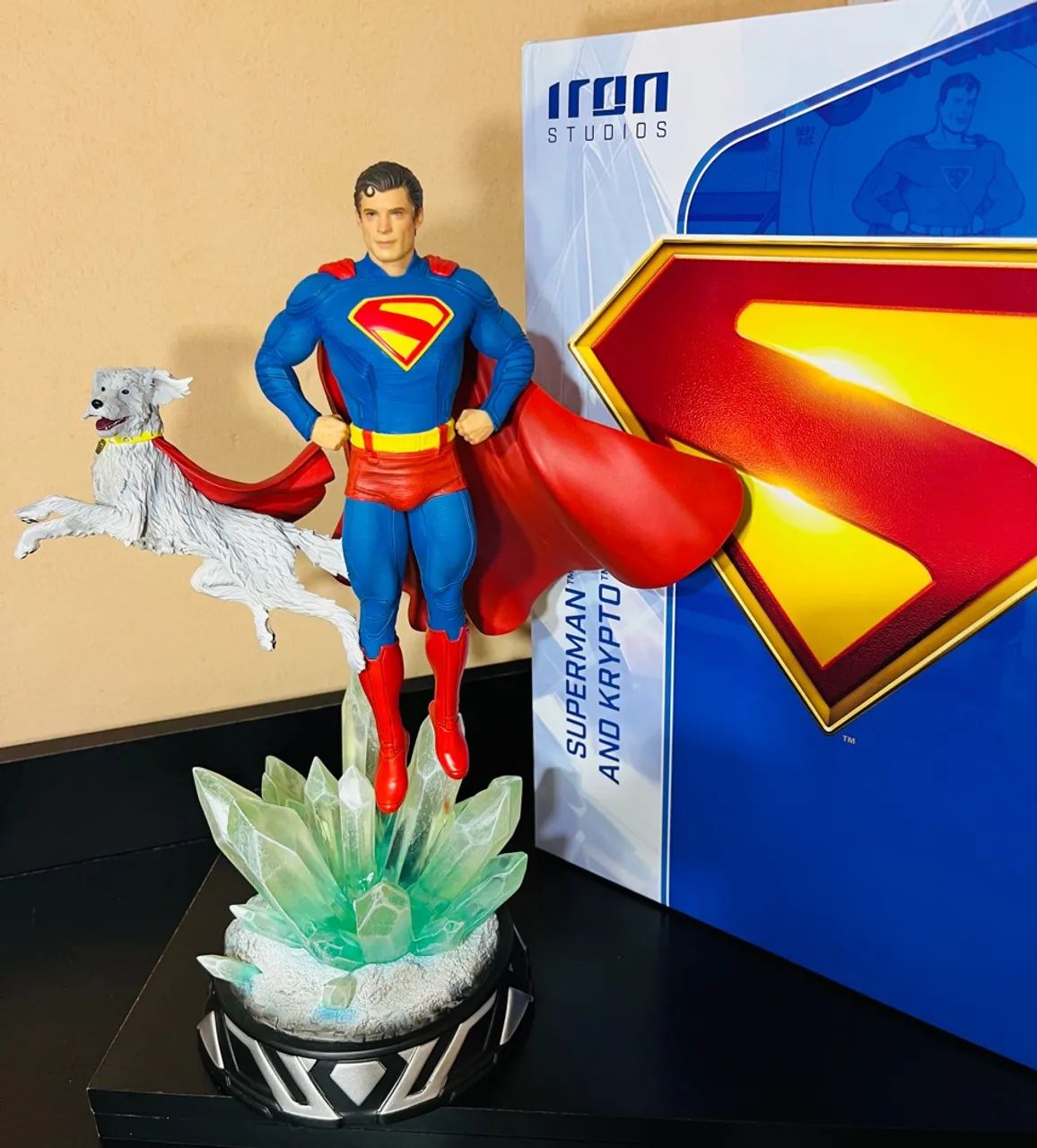 ESTÁTUA SUPERMAN 1/10 DA IRON STUDIOS 