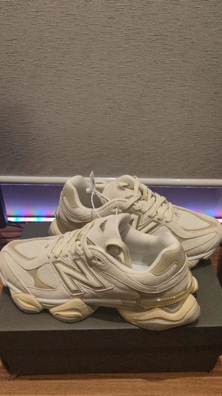 NEW BALANCE 9060 41/42 NUNCA USADO