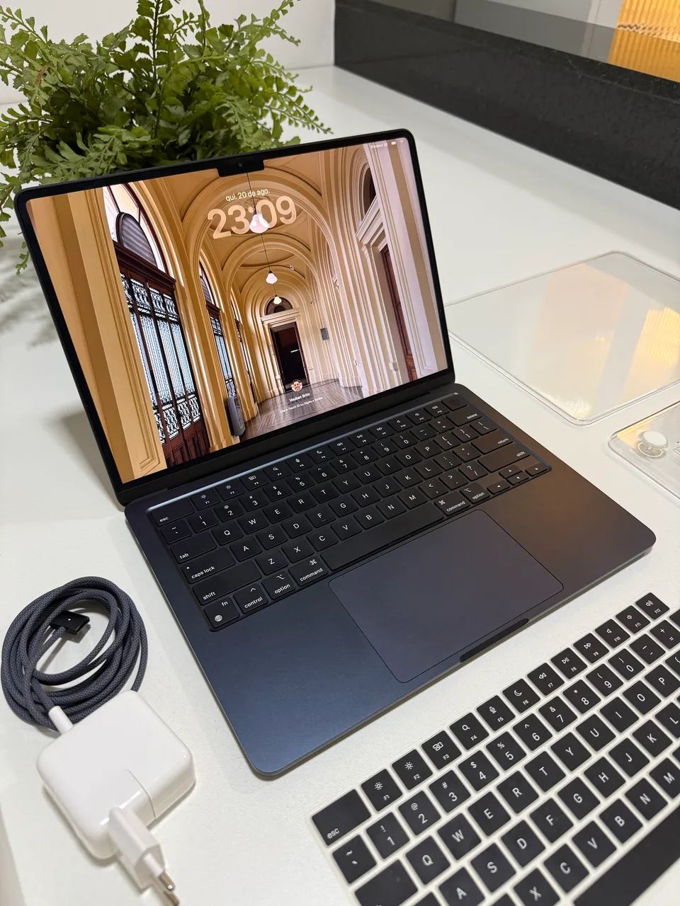 MACBOOK AIR M2 - Foto 3