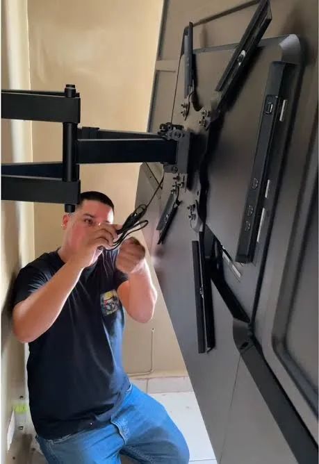 Instalador de televisão  - Foto 2