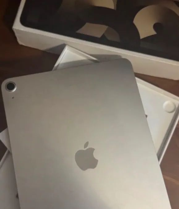 iPad Air 5ª Geração (2022), 64GB, na cor Estelar (Starlight)  - Foto 3