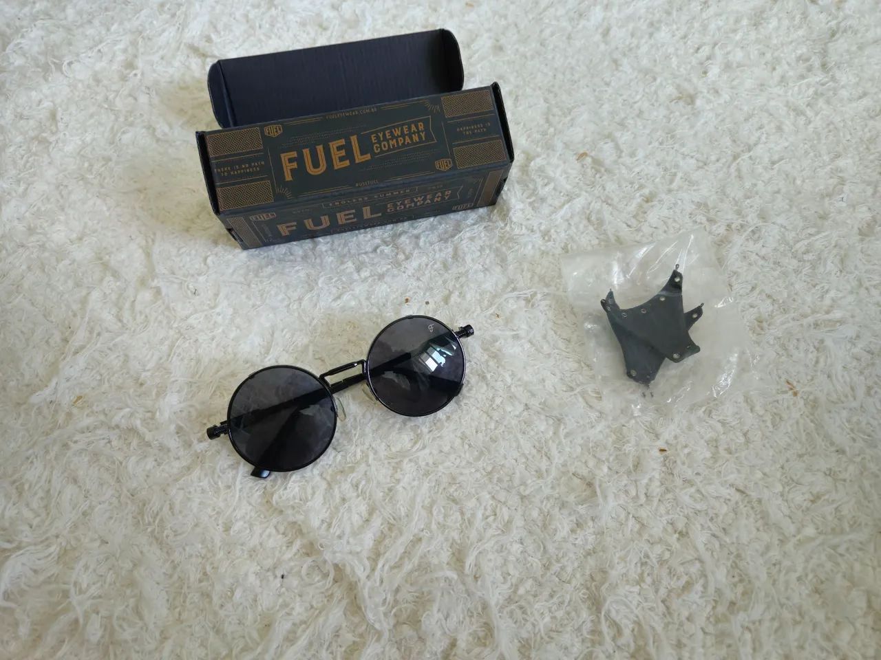 Óculos escuros fuel steampunk novos, aceito conversa no preço
