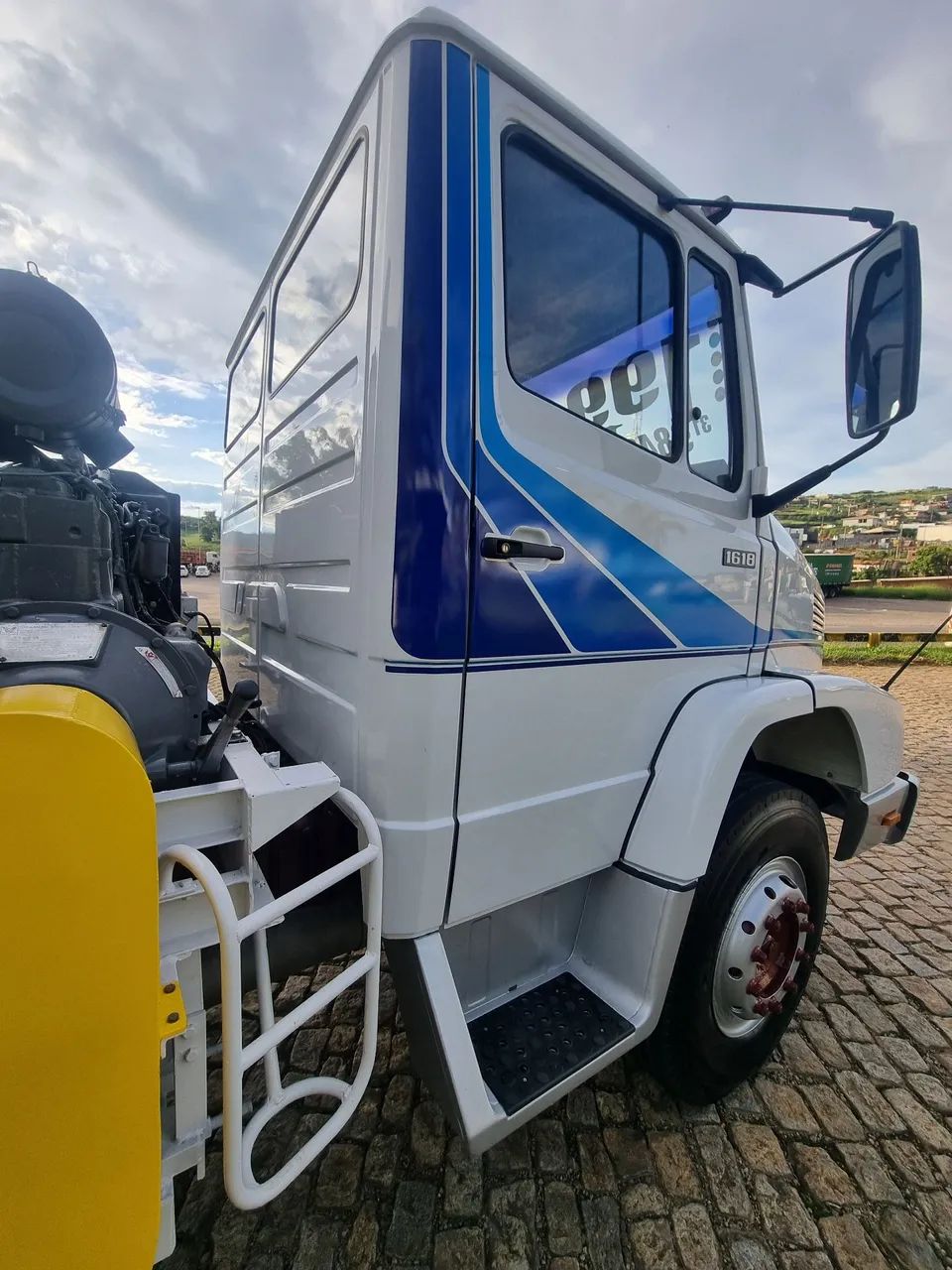 Caminhão MB 1618 Tanque Combinado - Foto 5