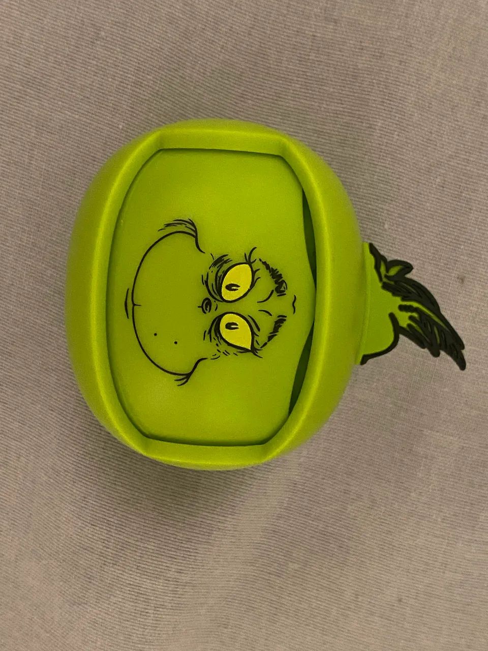 Fone do Grinch com carregador  - Foto 4