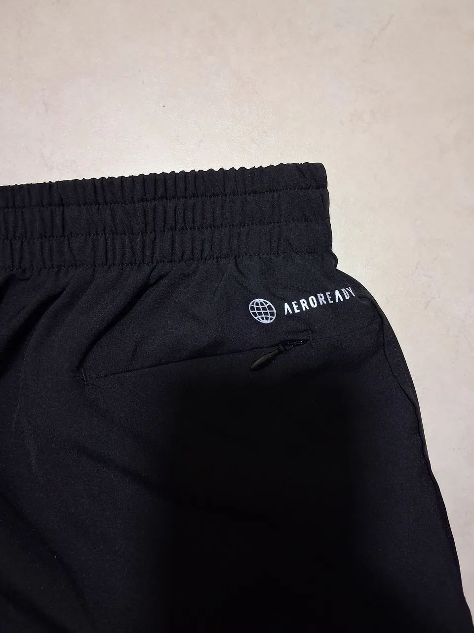 SHORT ADIDAS AEROREADY - Foto 3