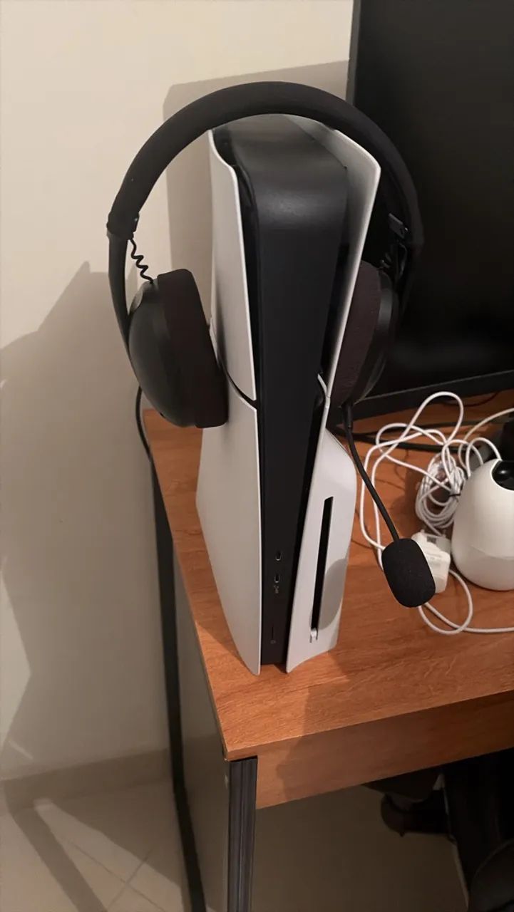 PS5 de 1TB + Monitor 32 polegadas + Cadeira gamer 