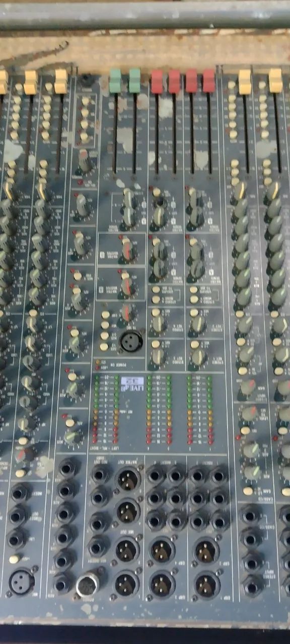 MESA DE SOM DA ESPLIT 32 CANAIS COM A FONTE QUEIMADA - Foto 5