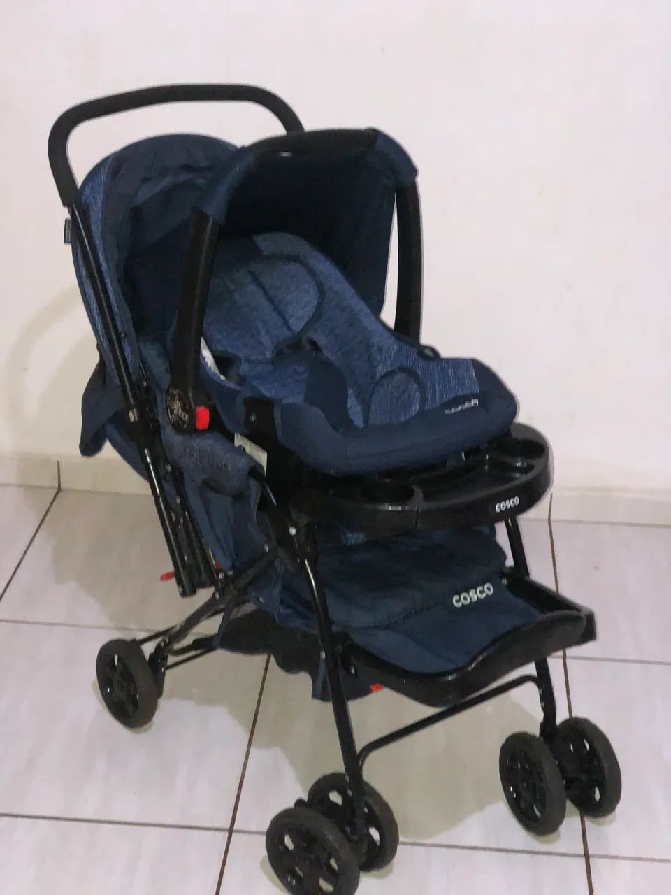Carrinho de bebê com bebê conforto  - Foto 5