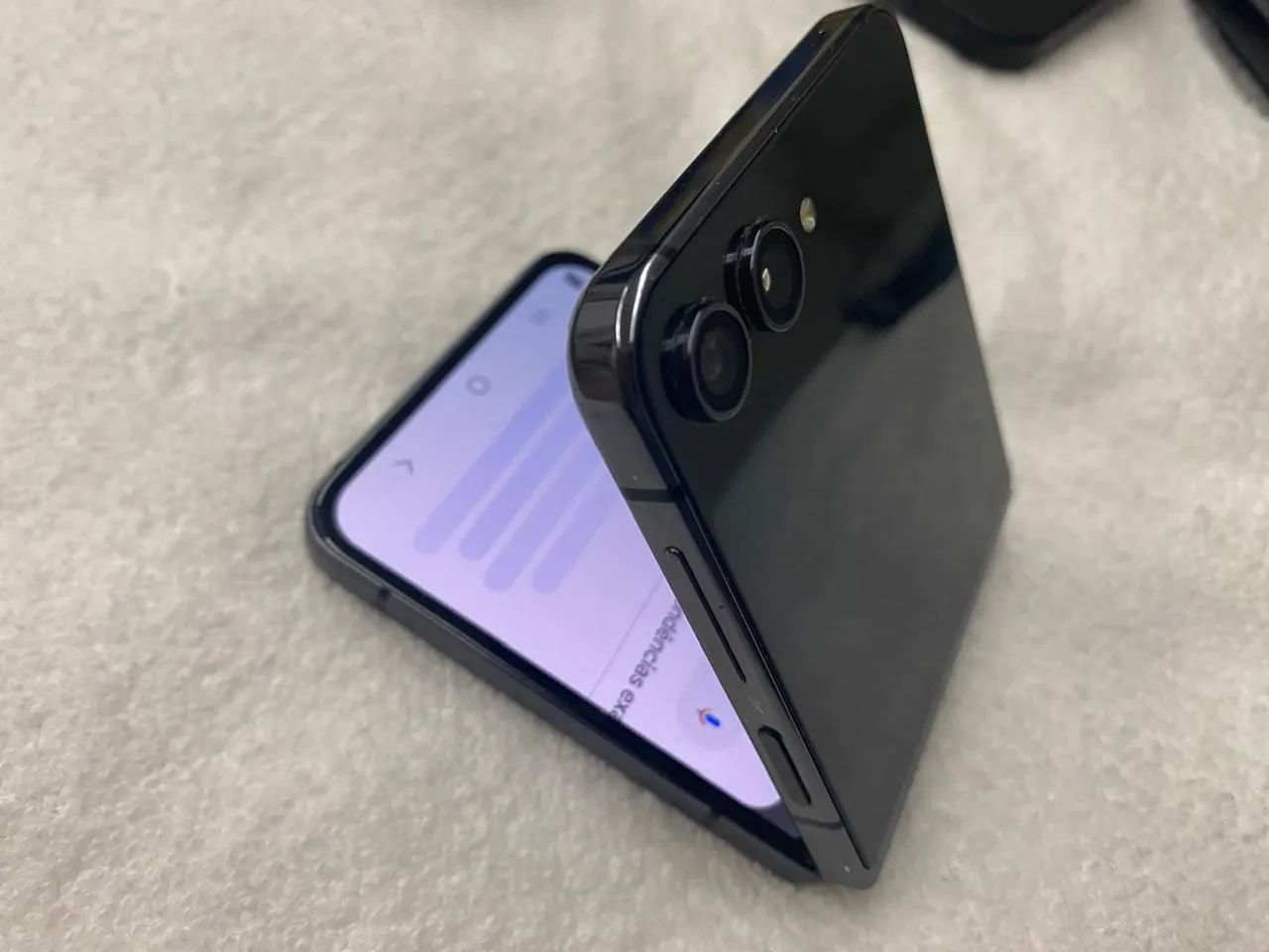 VENDO SANSUNG FLIP 5 DE 512GB - Foto 3