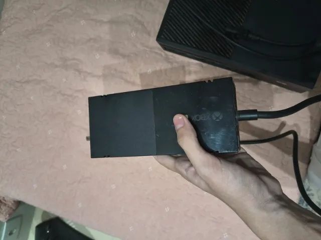 XBOX ONE CONSOLE - Microsoft - 500gb - Usado - Foto 2