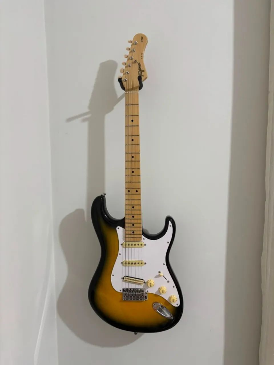 Guitarra Tagima T800