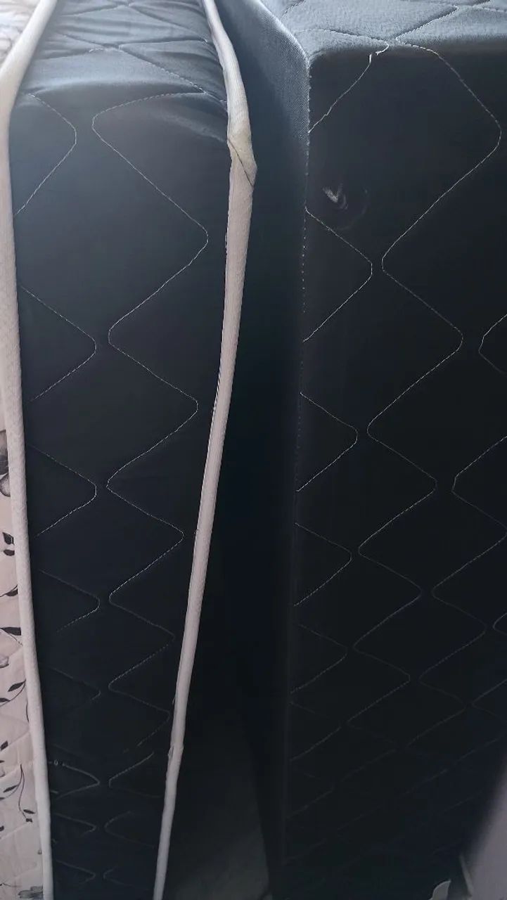 Cama box semi nova