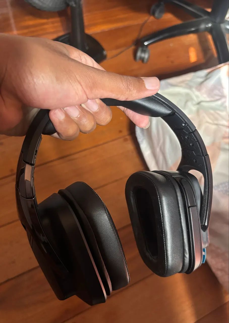 Headset Logitech G935 - Foto 4
