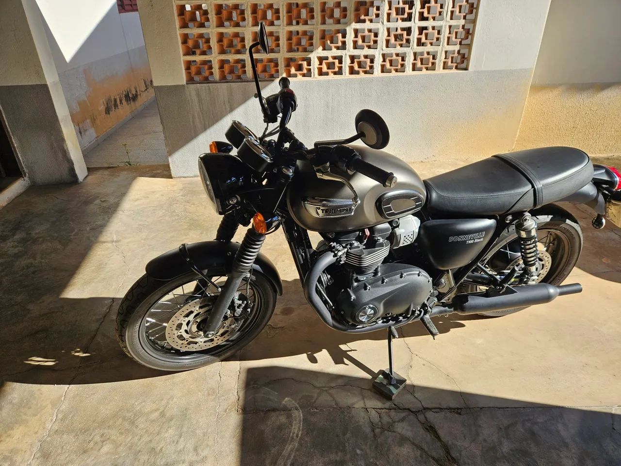 Bonneville 100 Black  - Foto 3