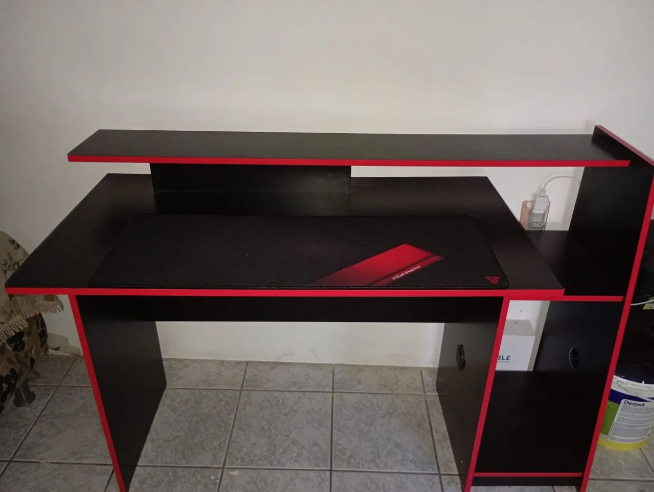 Escrivaninha nova 