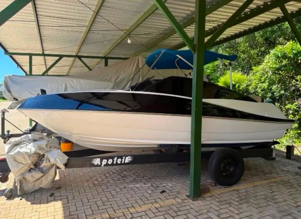 Lancha Focker 200 OPORTUNIDADE 