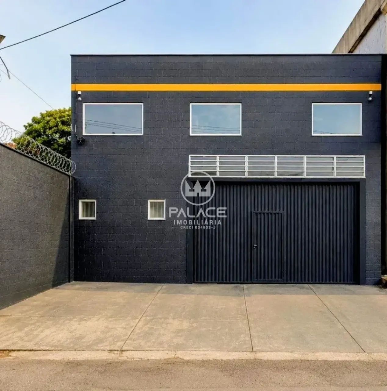 Barracão Comercial disponivel para Venda E Locação