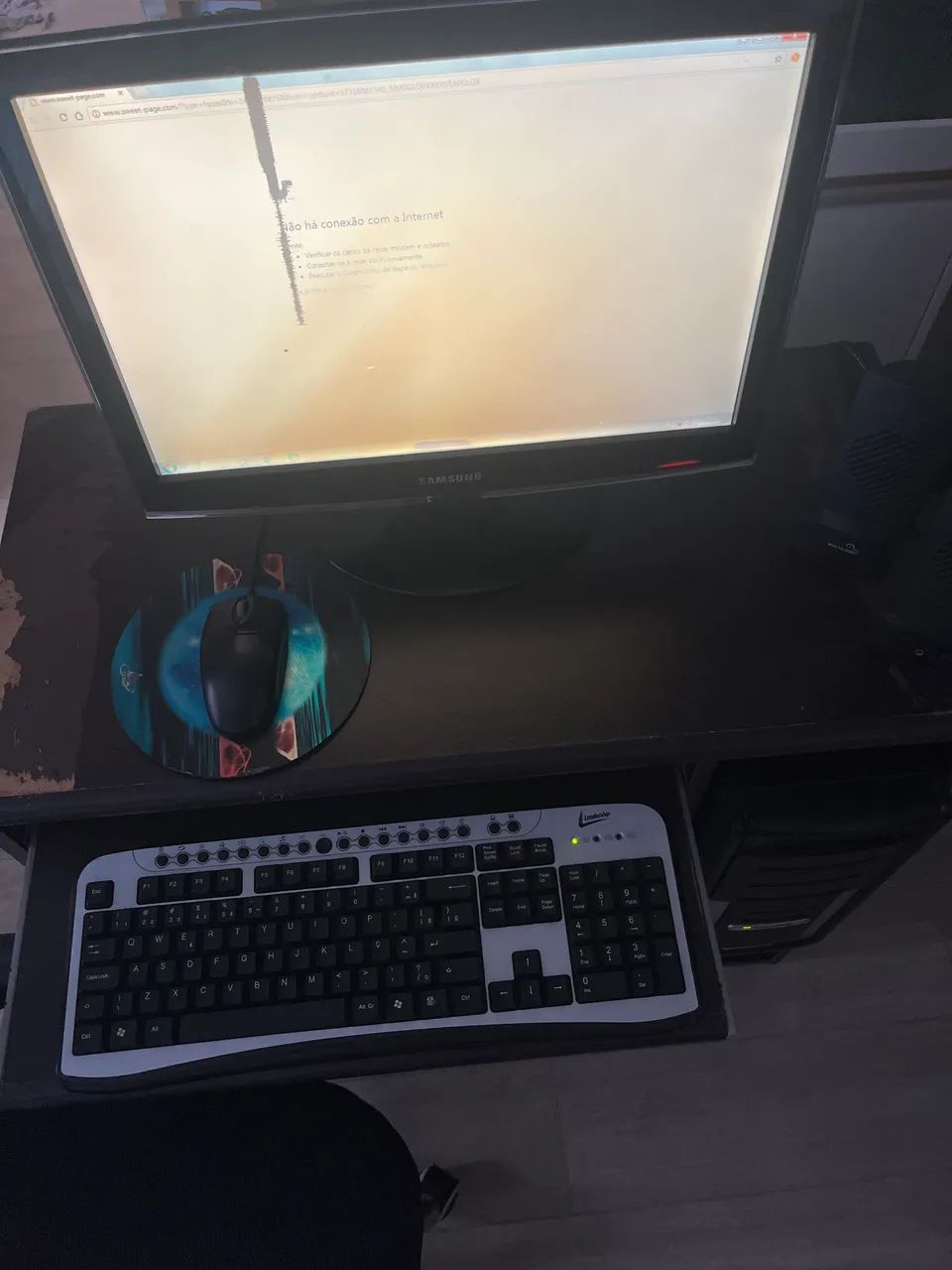 Vendo  computador completo com cadeira e mesa  - Foto 3