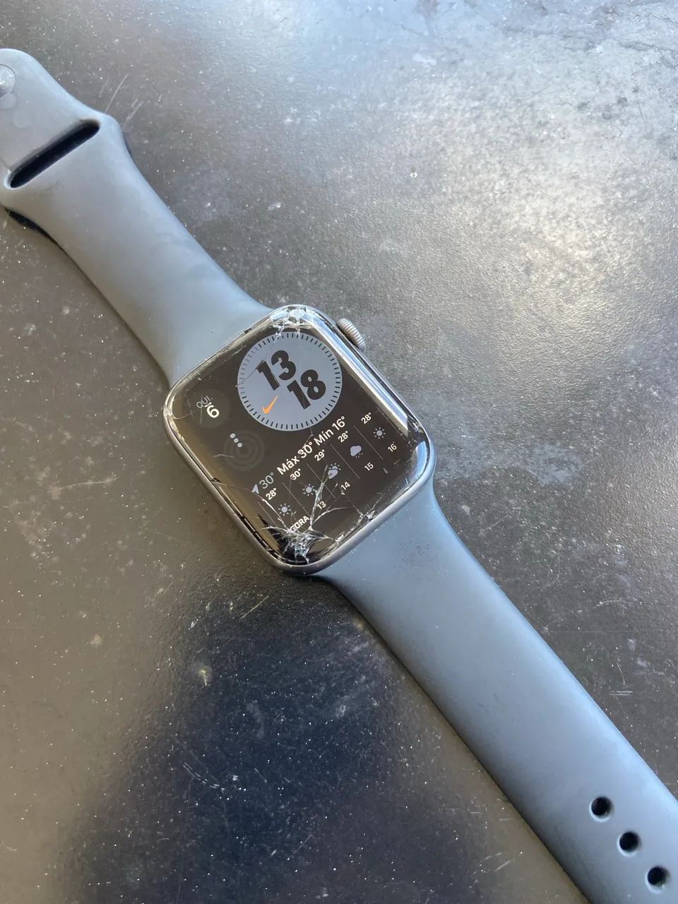 Apple Watch série 4 / 44MM 