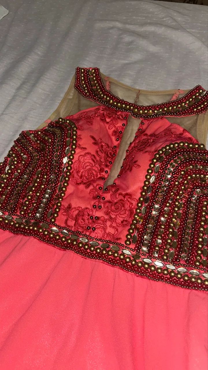 Vestido social cor salmão 