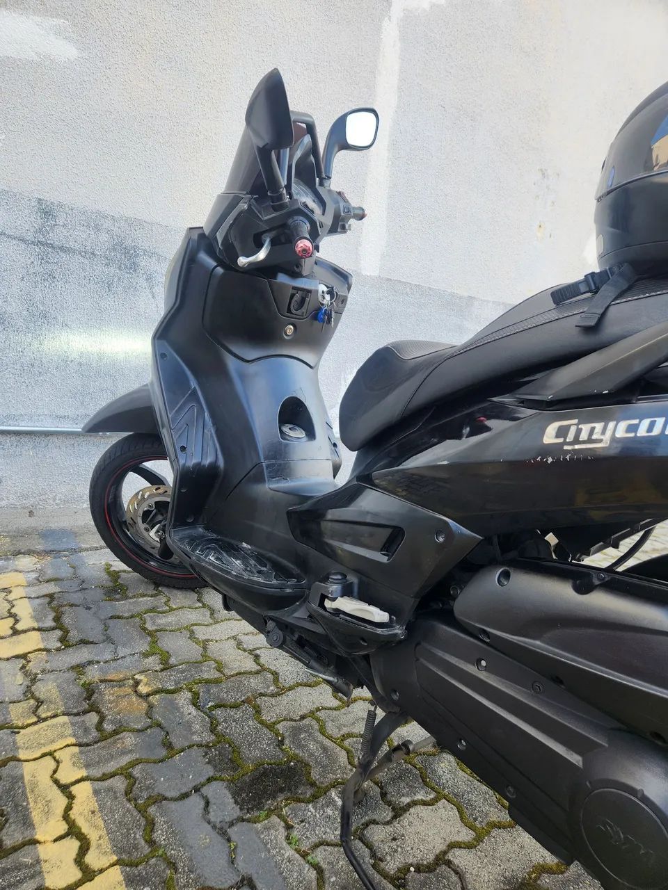 Citycom 300i com capacete  - Foto 2