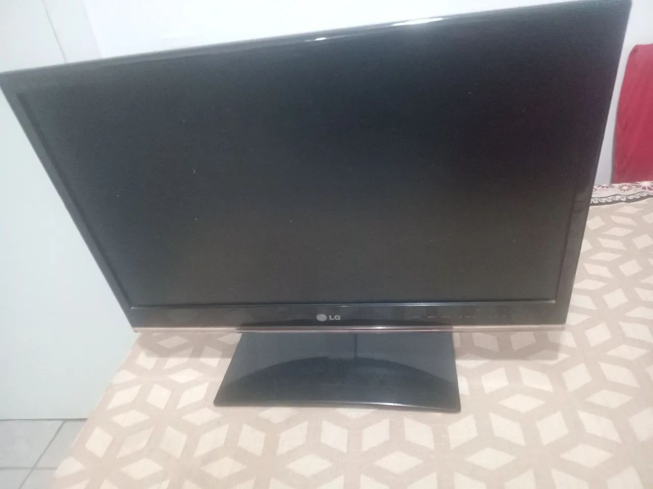 Vende-se um Tv LG de 20 polegadas, funciona como monitor tbm 
