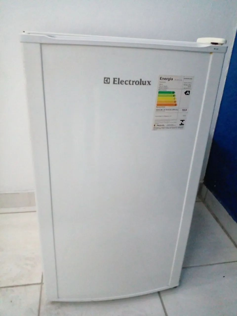 Frigobar Eletrolux 122 L Branco 127V - Foto 2