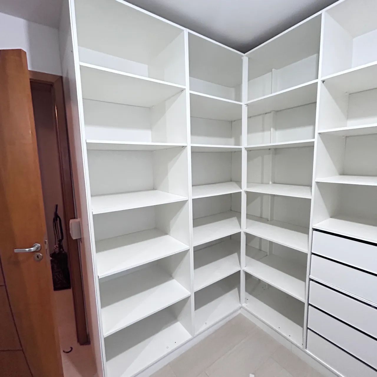 IMPERDÍVEL- Closet Planejado Completo - Ótimo Estado! - Foto 3