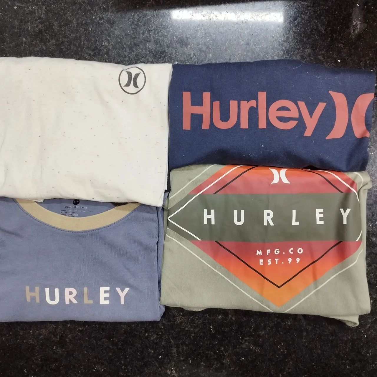 4 Blusas Hurley