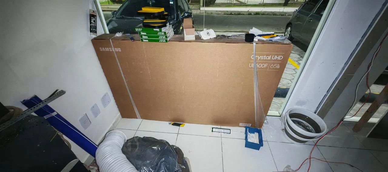 Tv Samsung 65" nova sem uso na caixa
