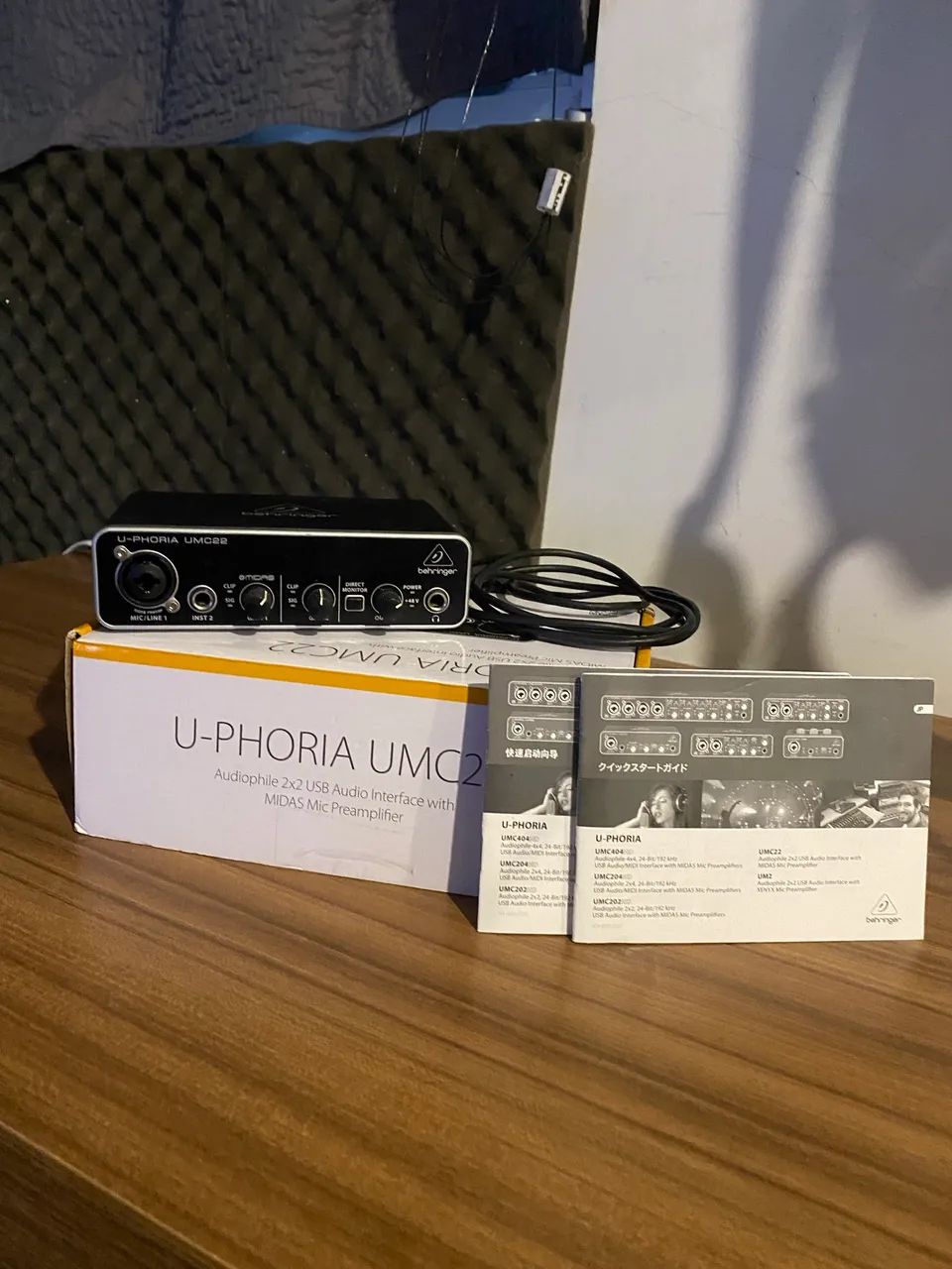 Interface de Áudio Behringer UMC22 - Foto 4