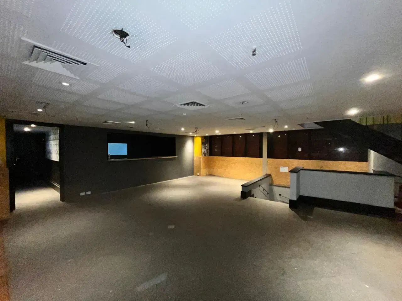 LOJÃO COM 600m2 na Primeiro de Março, Centro - Foto 5