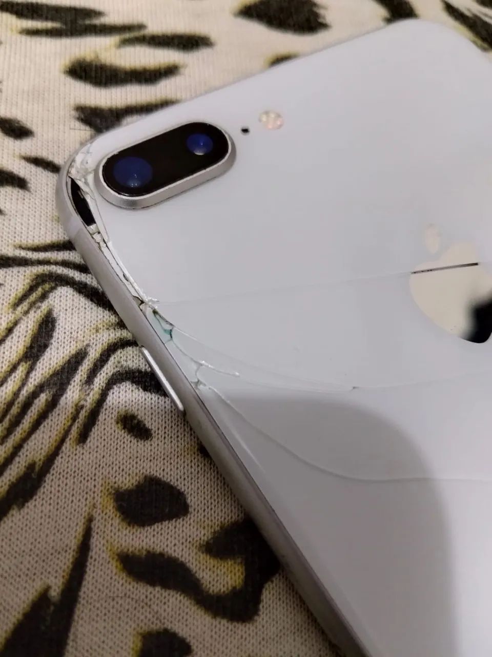 IPhone 8 Plus R$450,00 COM DETALHES - Foto 4
