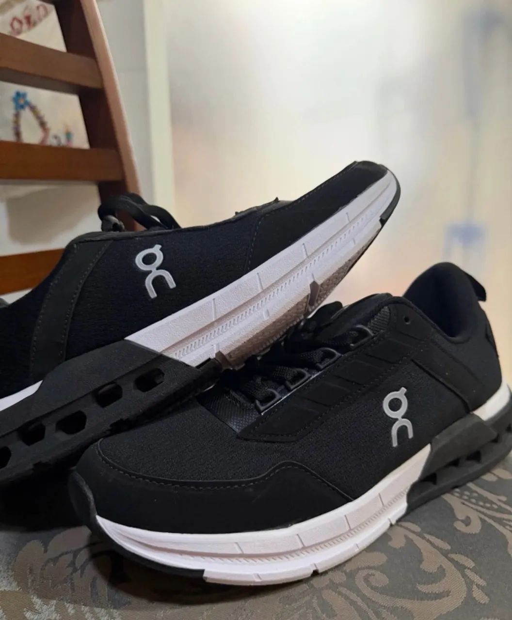 Tênis On Running Cloudnova Flux Preto/branco 42 - Foto 3