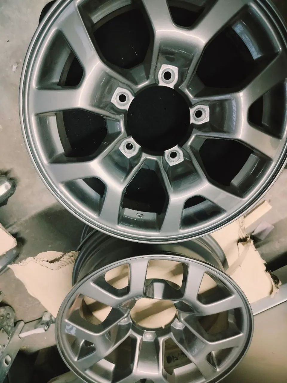Roda Suzuki Sierra nova original  - Foto 2