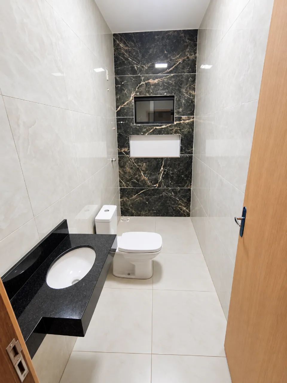 Casa em Nerópolis | 2 Quartos, Suíte e Pé-Direito Duplo  - Foto 4