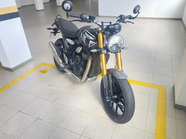 Vendo Triumph Speed 400 2026, com 1130 km.  - Foto 3