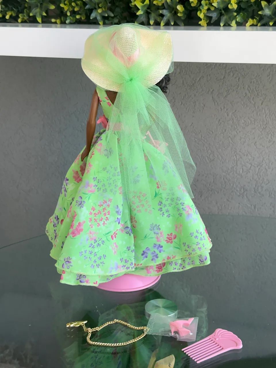 Boneca Barbie collector simple charming  - Foto 4