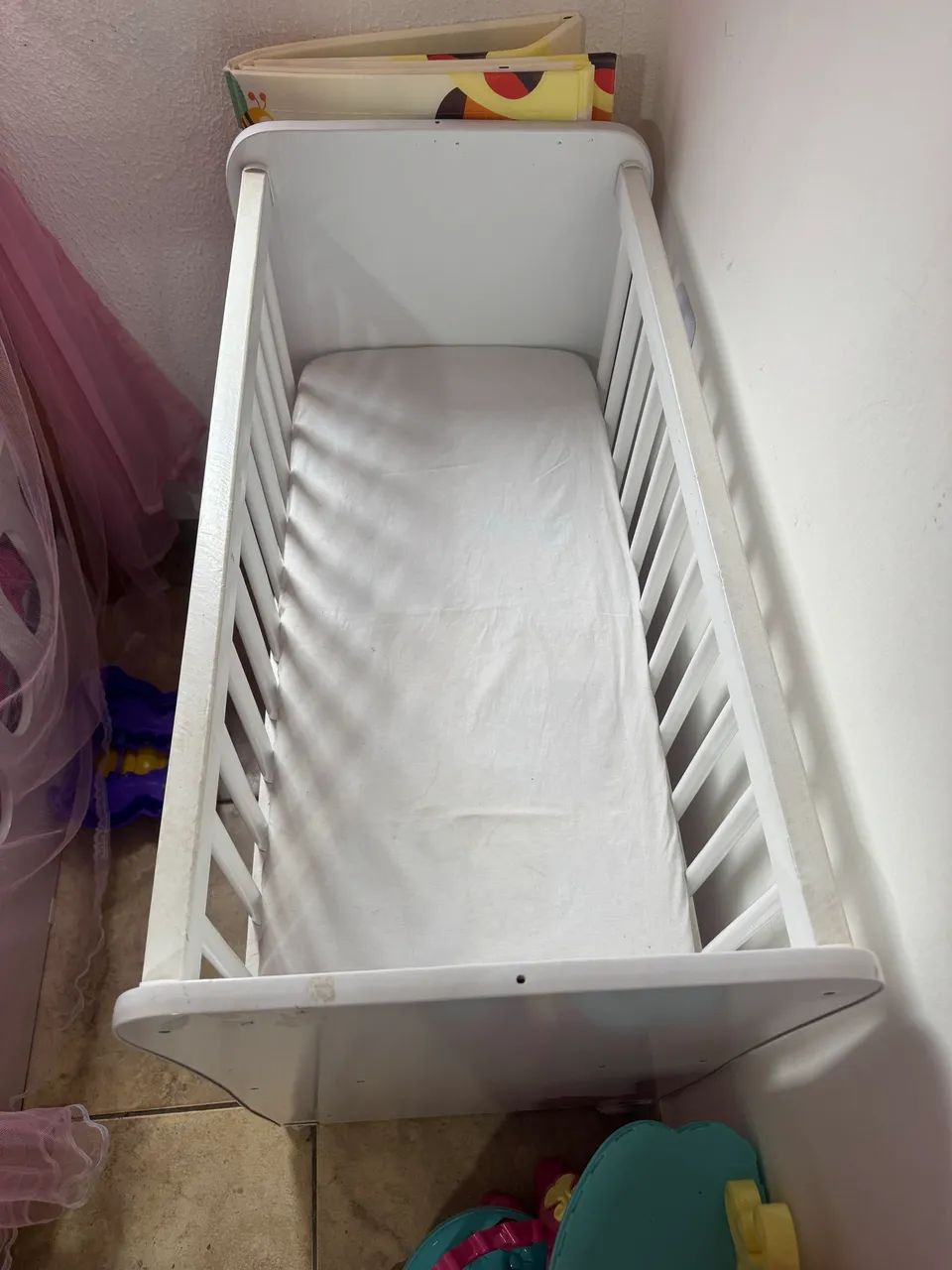 Mini berço com colchão e rodinhas com trava  - Foto 5