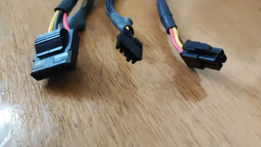 Cabo Fonte Modular 4 Pinos (2x2) P/ 2x Molex IDE + 1x Floppy - Foto 2
