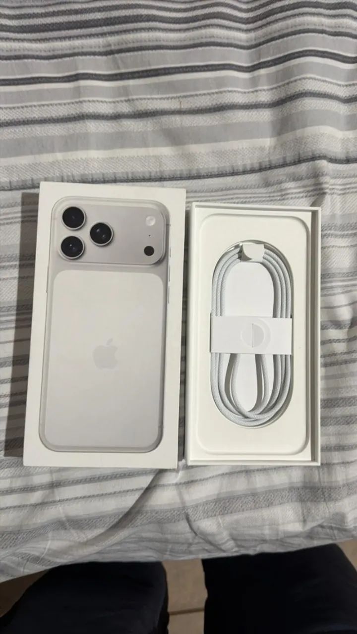 Iphone 17 pro max 256 GB Silver - Na garantia apple