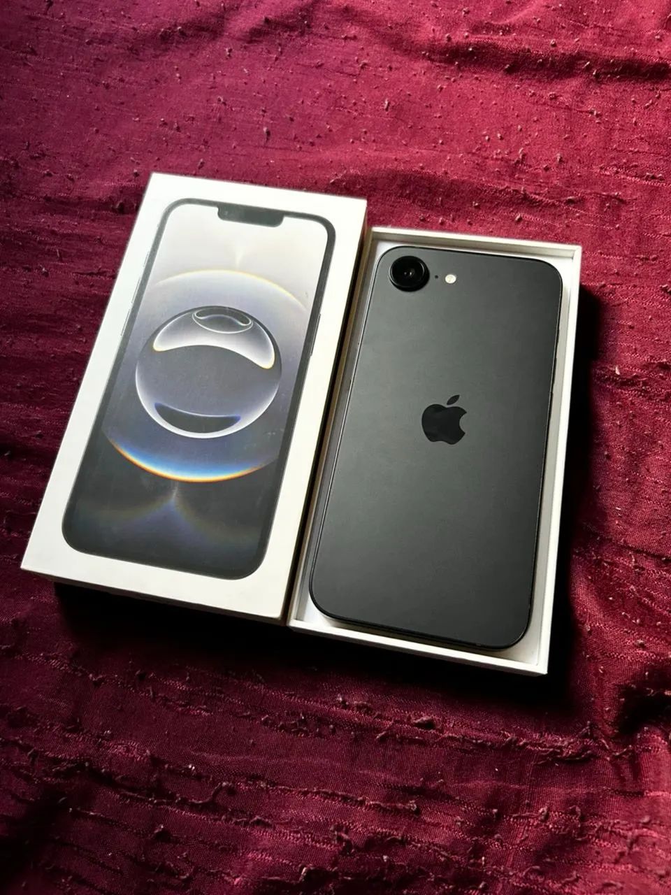iPhone 16e