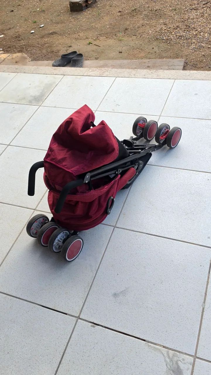 Vende-se carrinho de bebê 