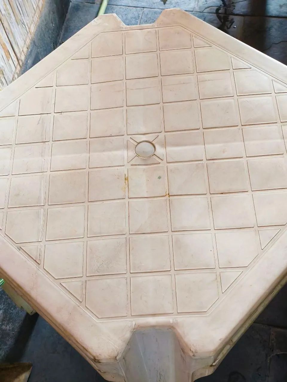 Mesa Bar - Quadrada de Plástico 